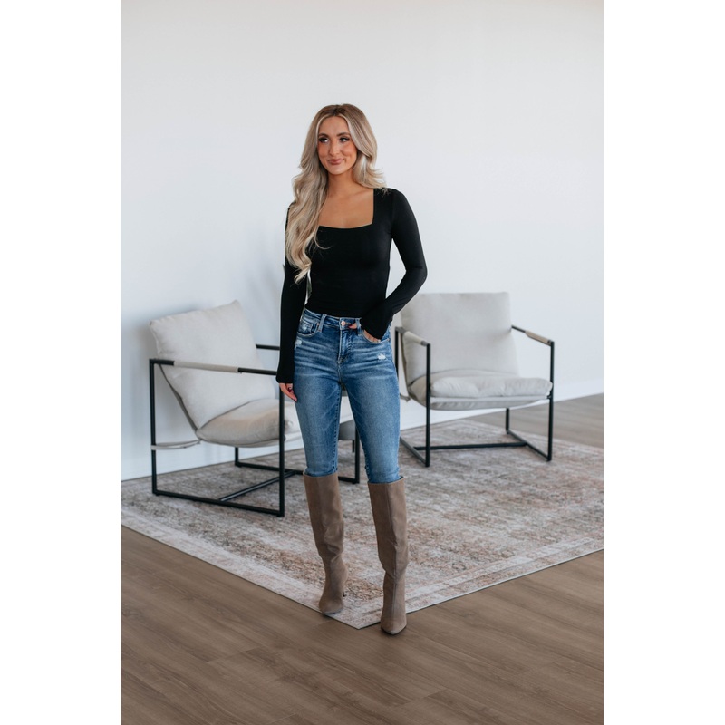 Collyns Basic Top – Black