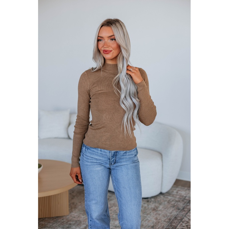 Trey Mock Neck Top – Barley