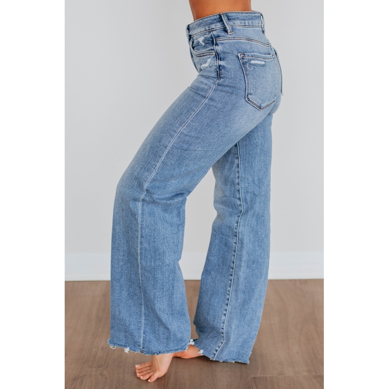 Adelyn Risen Jeans – Medium Wash