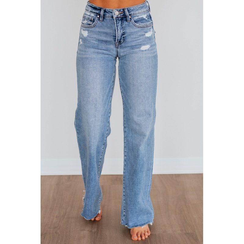 Adelyn Risen Jeans – Medium Wash