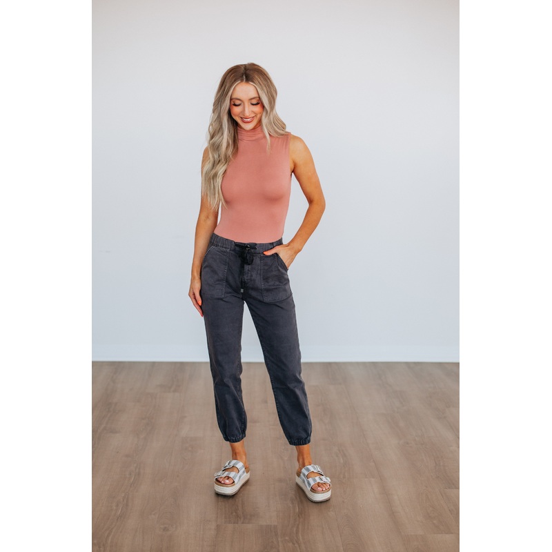 Drea Mica Joggers – Vintage Black