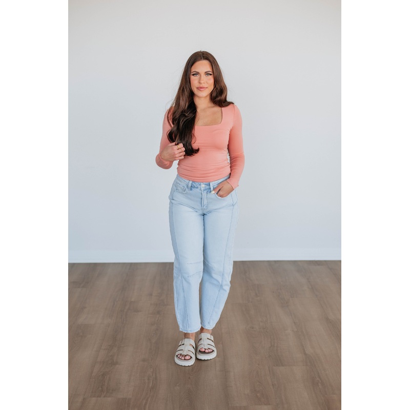 Collyns Basic Top – Blossom