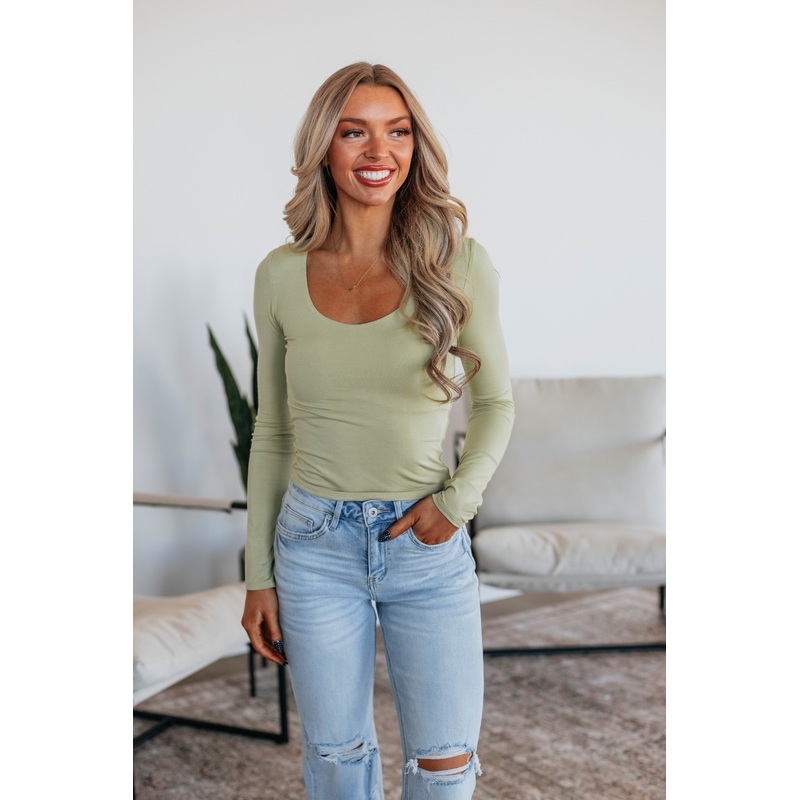Shayla Basic Top – Matcha