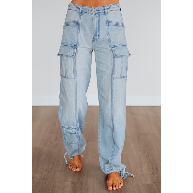 Alyx Hidden Cargo Jeans – Light Wash