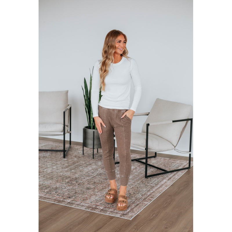 Go The Distance Joggers – Mocha