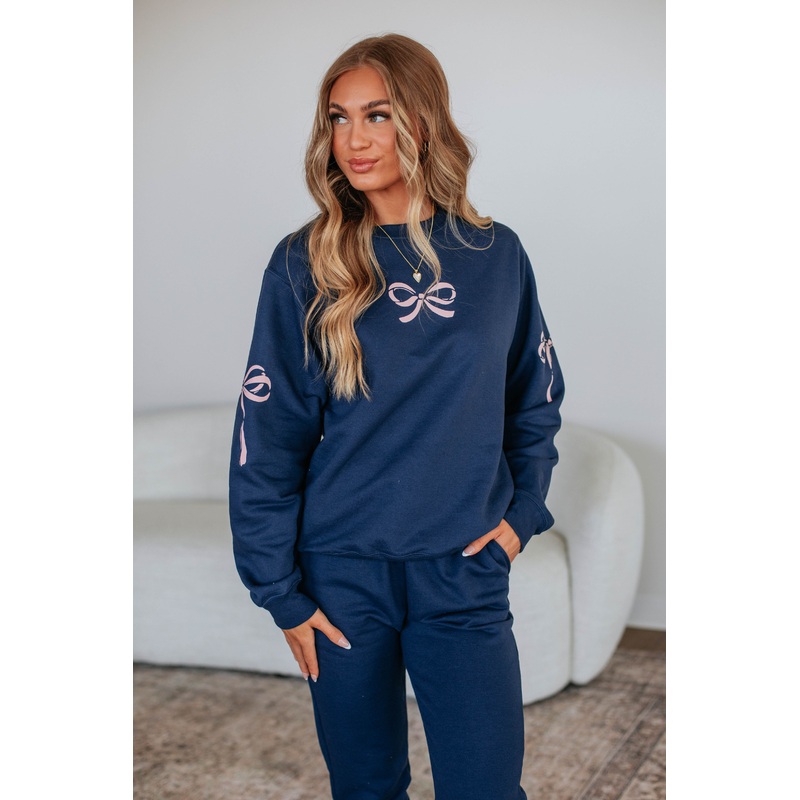 Bow-Nita Sweatshirt