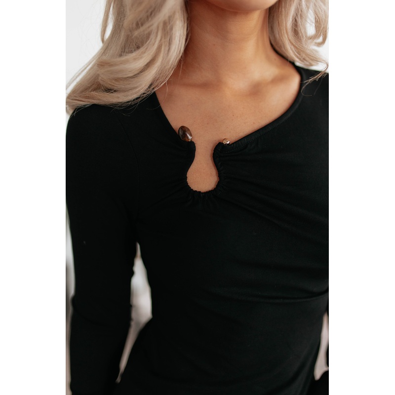 Turning Heads Top Black