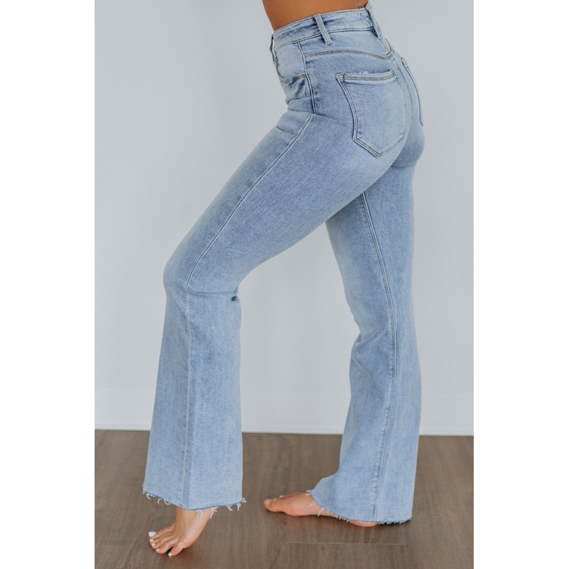 Arya Risen Jeans – Light Wash