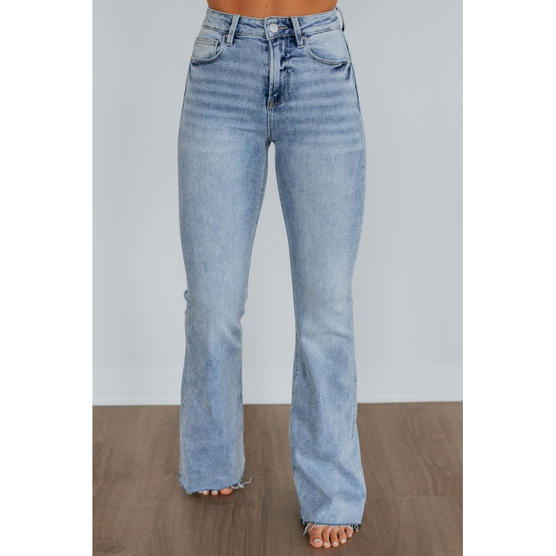 Arya Risen Jeans – Light Wash