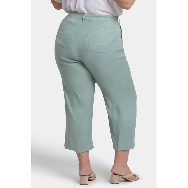 Wide Leg Cargo Capri Pants In Plus Size – Tomatillo