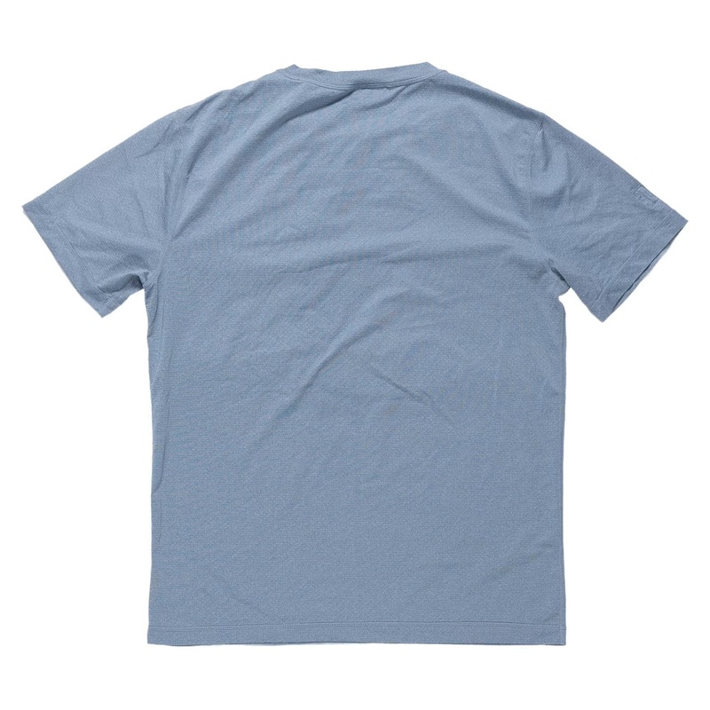 Vuori Performance Short Sleeve Shirt – Men’s Blue