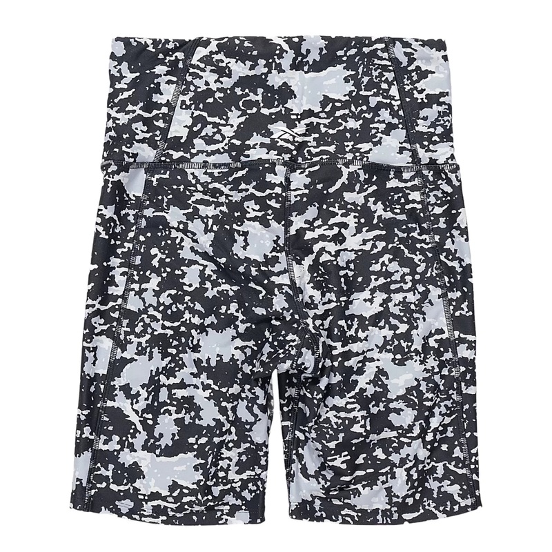 Reebok 8 in. Shorts – Women’s Black/White