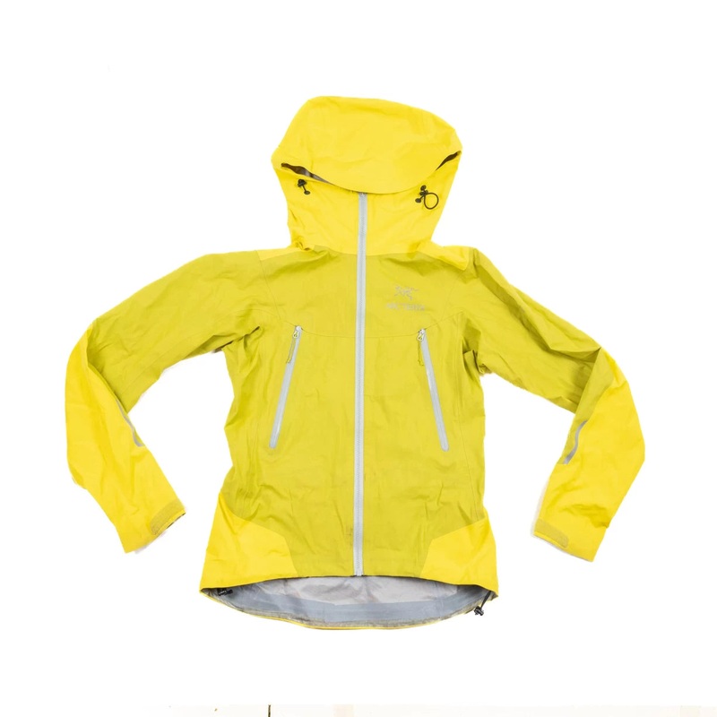 Arc’teryx Beta SL Jacket – Women’s Yellow